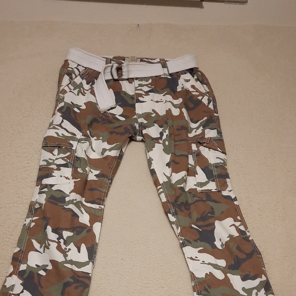 Camouflage Cargo Pants with Belt 0525